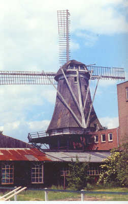 Zicht op molen de Hoop,  Hellendoorn